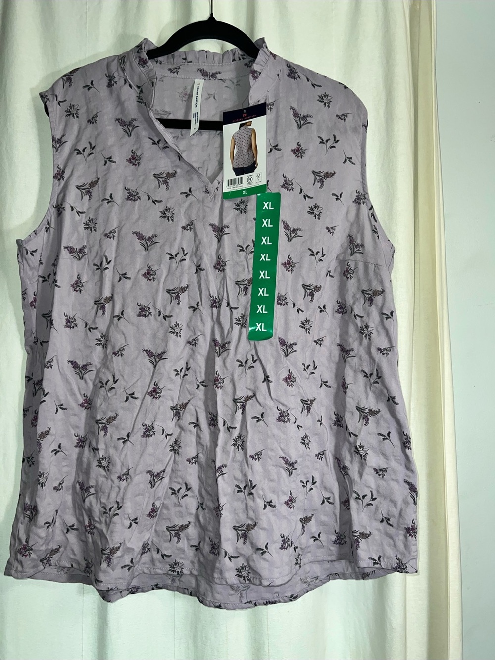 Sleeveless Floral Split-Neck Camisole - Light Lavender